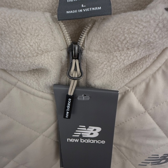 New Balance Sz Large Quilted Fleece Running Jacket Hooded Zip Side Pockets - Picture 2 of 11